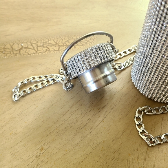 Blinged out water bottle with a chain - Picture 6 of 9